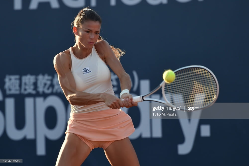 Camila Giorgi #94075356