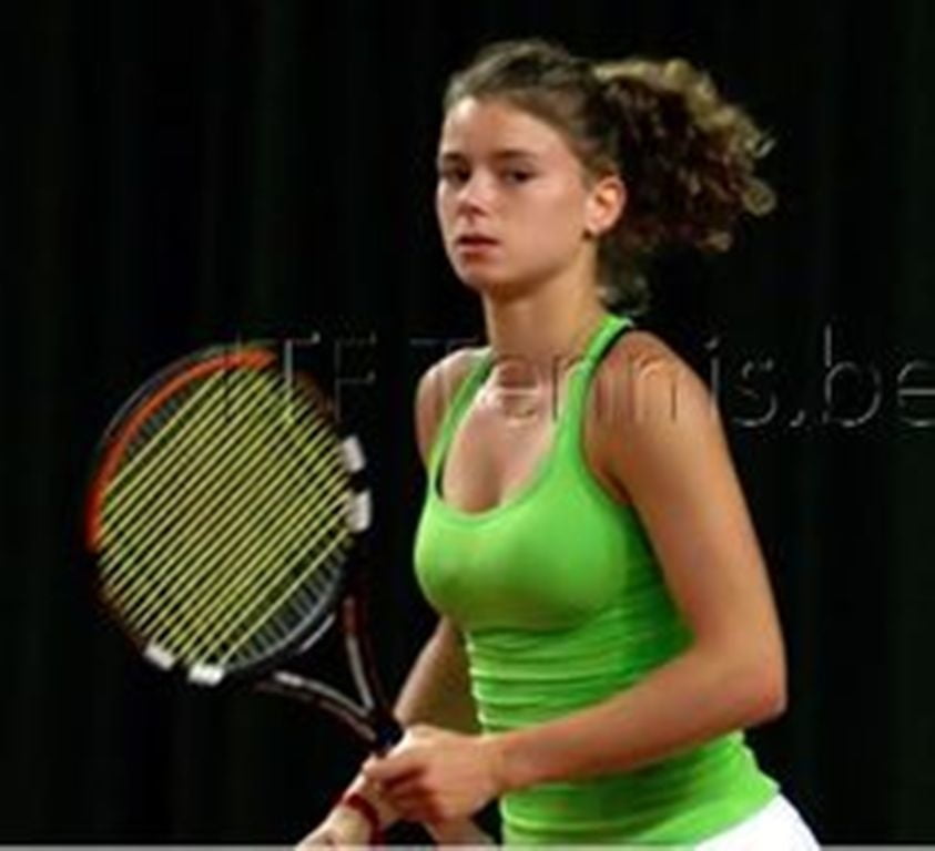 Camila Giorgi #94077033