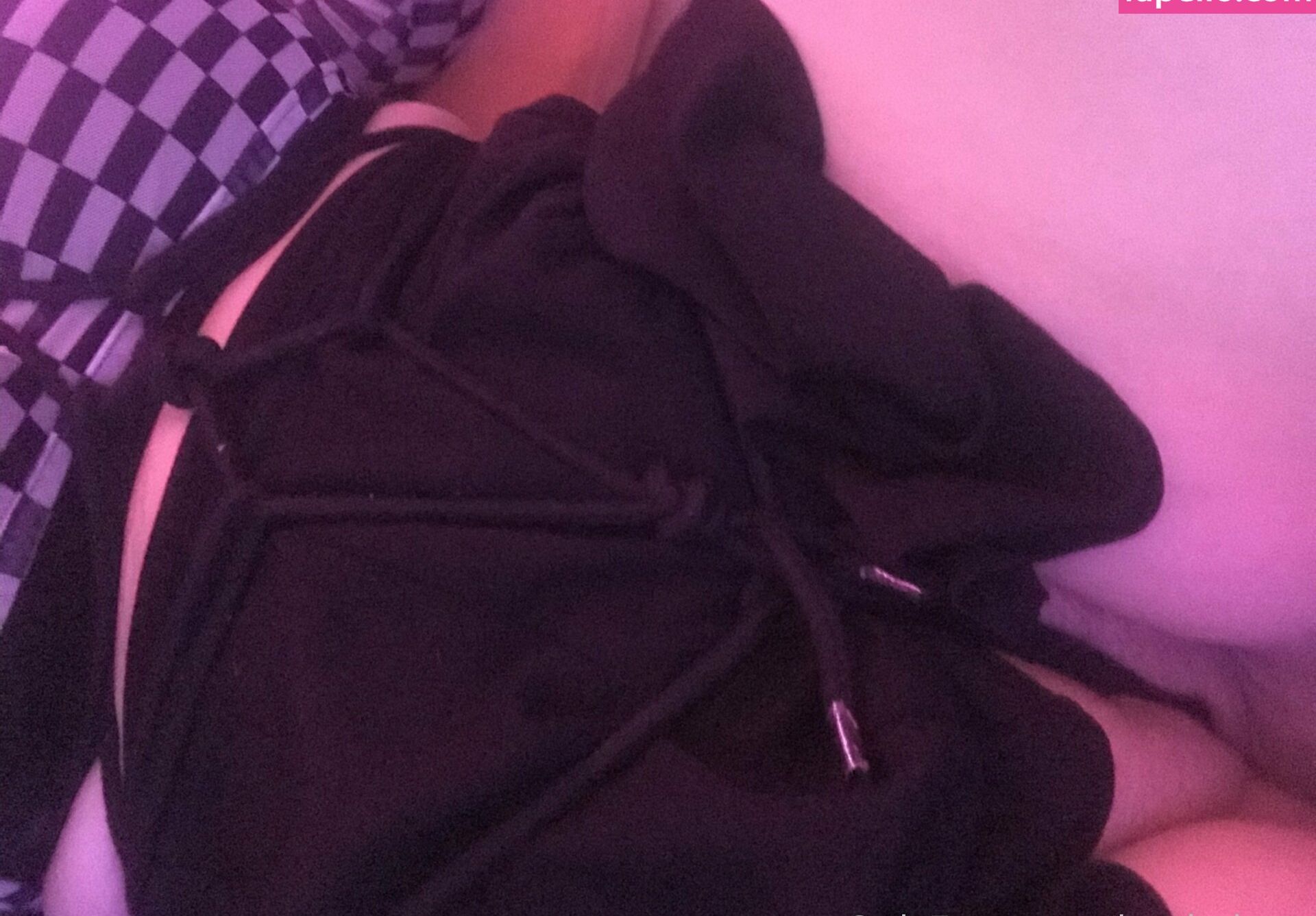 KatTheKunt desnuda #109452480