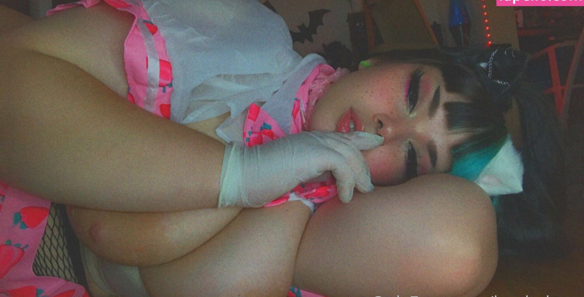 KatTheKunt desnuda #109452672