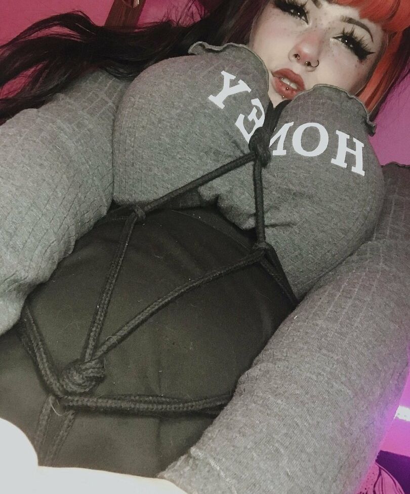 KatTheKunt desnuda #109452725