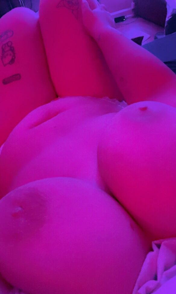 KatTheKunt desnuda #109452867