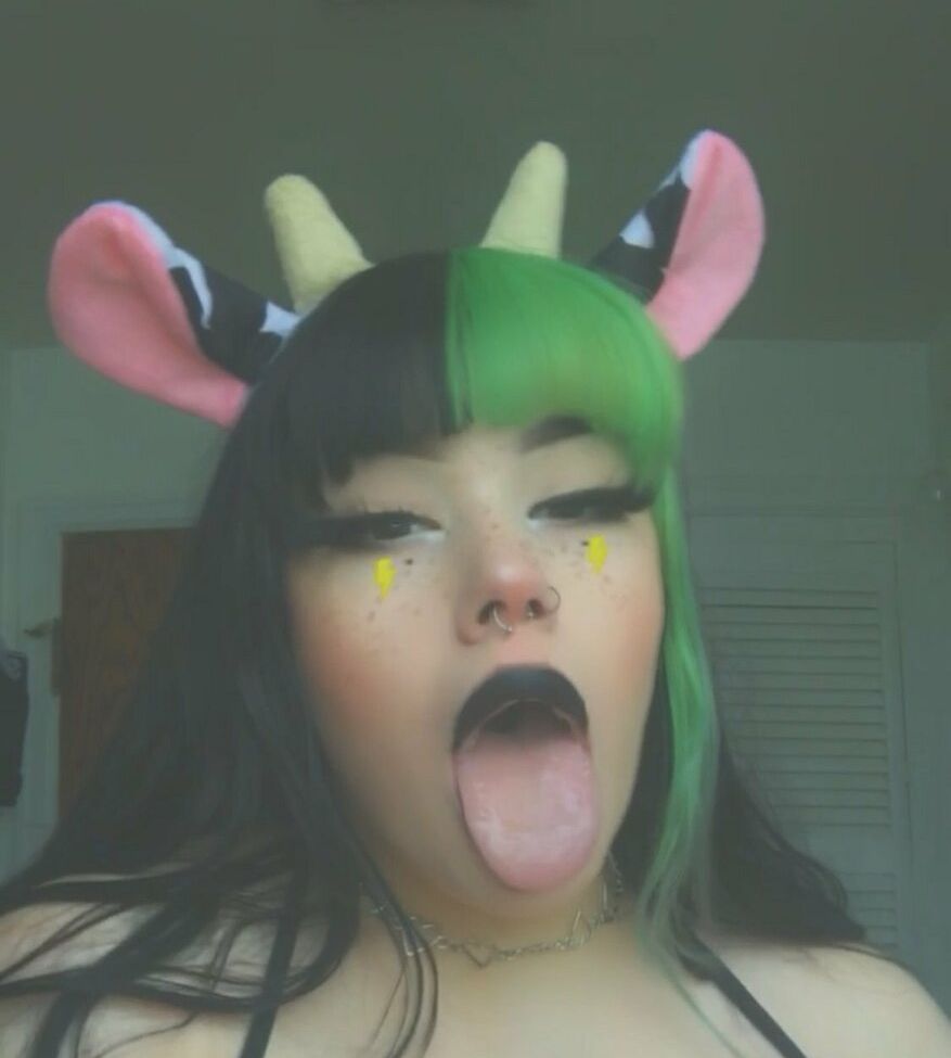 KatTheKunt desnuda #109453163