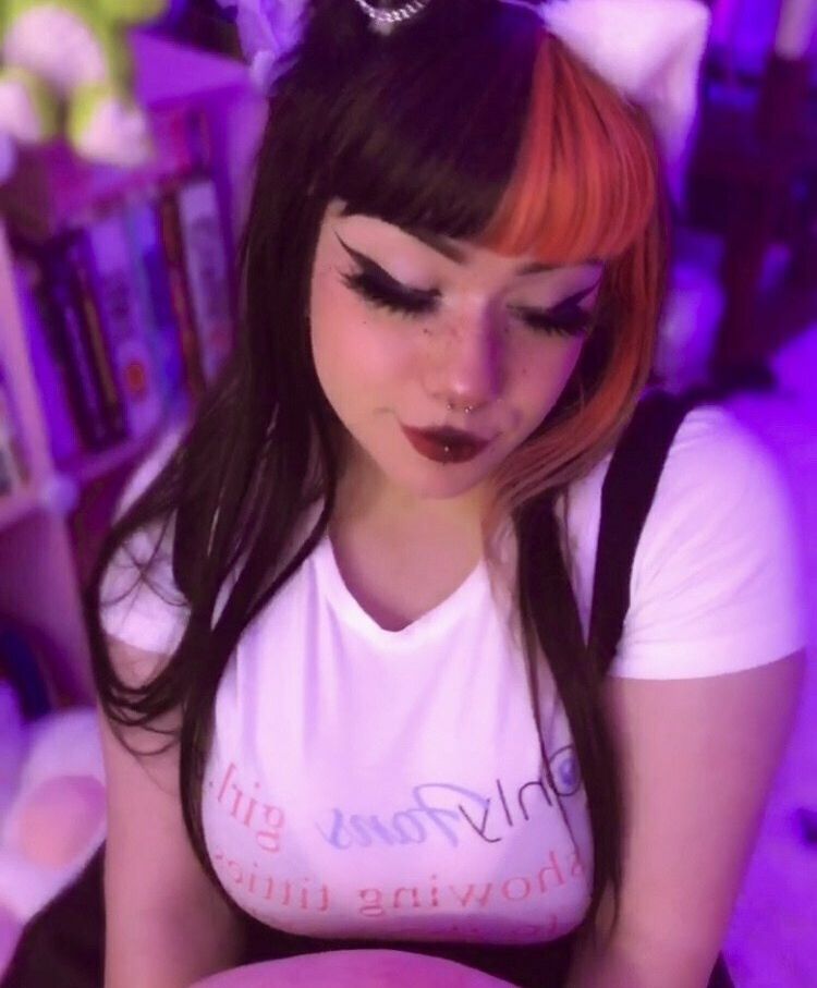 KatTheKunt desnuda #109453405