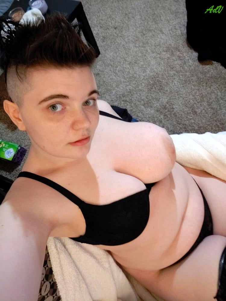 Amateur bbw sluts 72
 #79942159