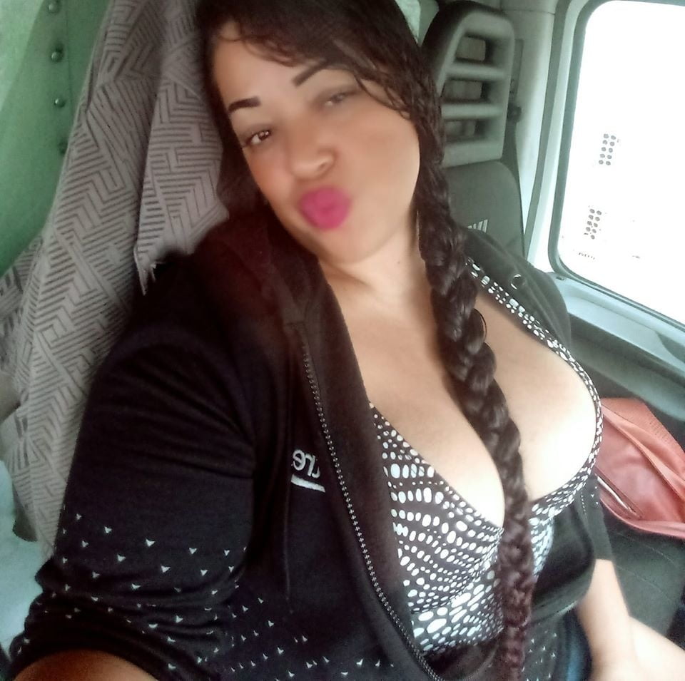 Facebook Milfs #89915828