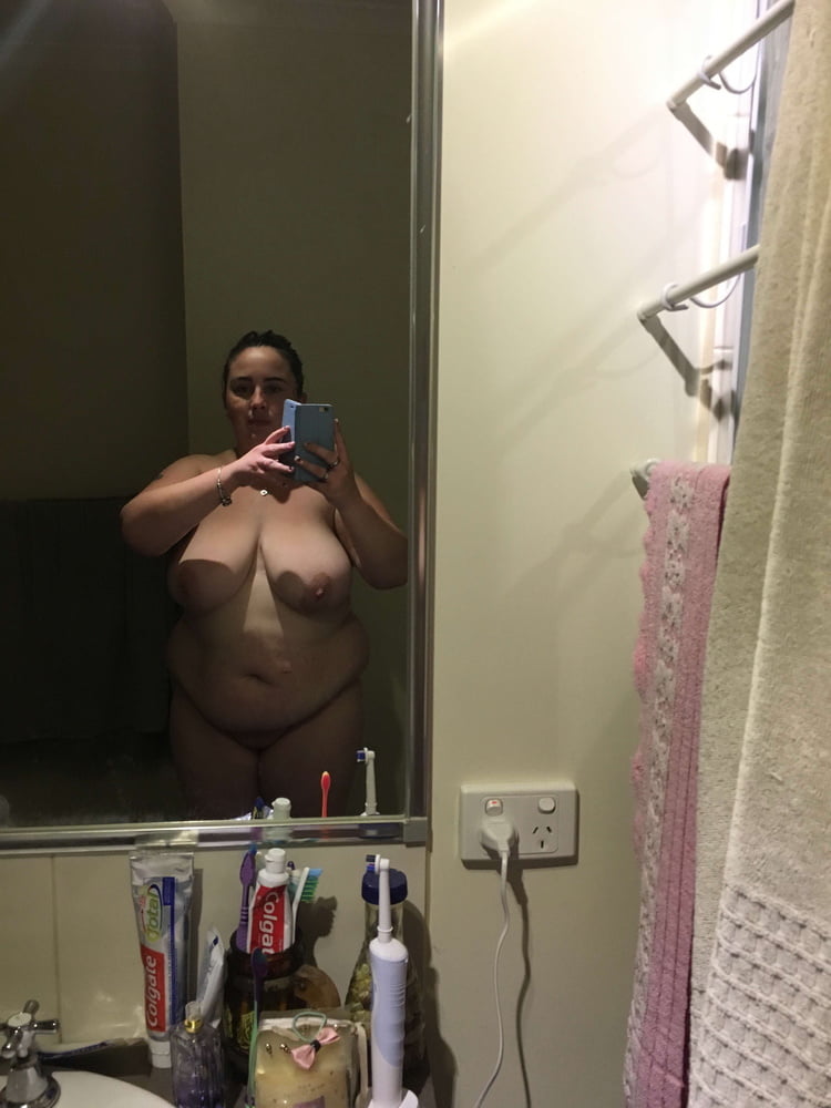 Morena gordita tetas grandes
 #99448322