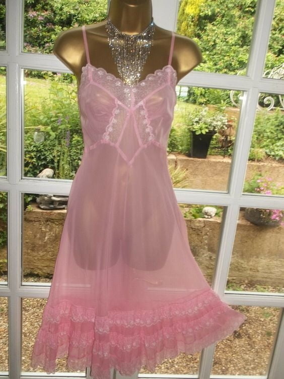 Resbalón, medio resbalón
 #90396487