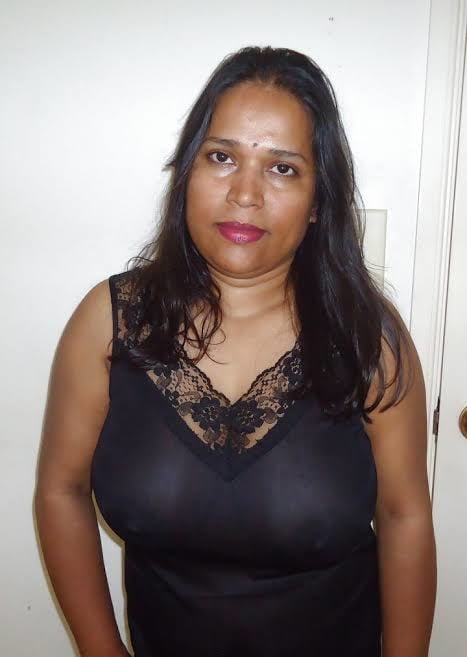 Rozee big boobs bhabhi #103820403