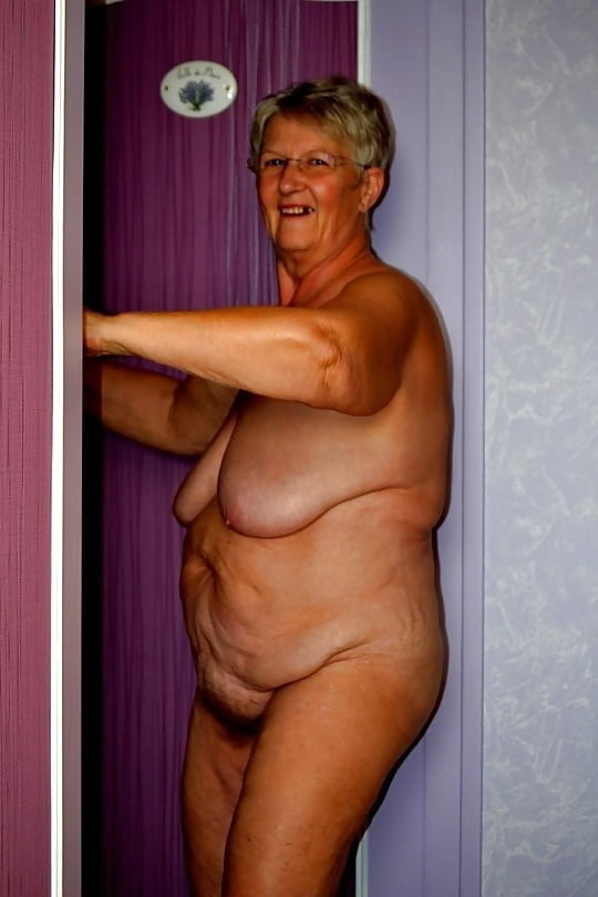 熟女とおばあちゃん 0304
 #96897029