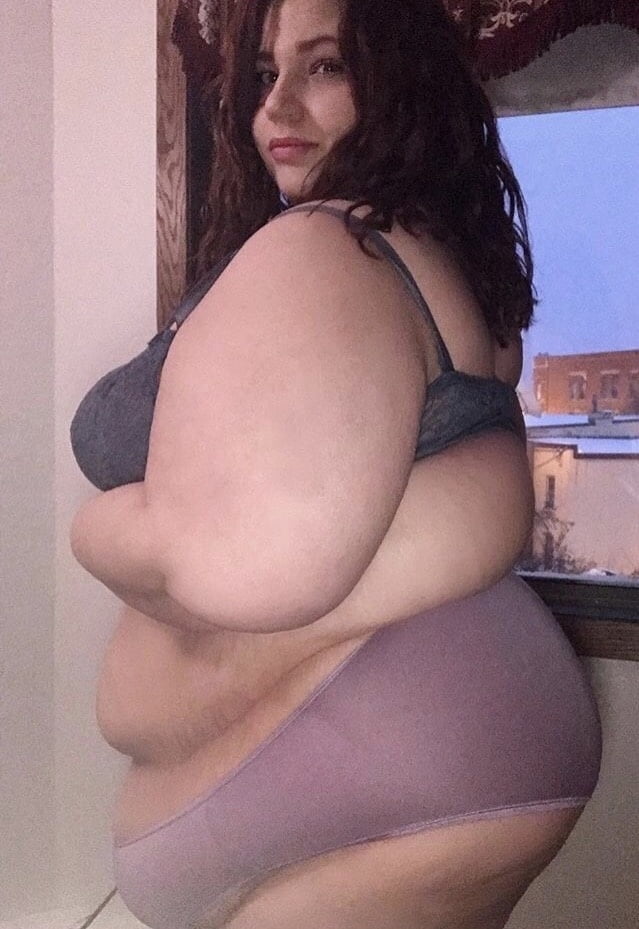 Fat Chicks With Deceptively Thin Faces 10 #98326740