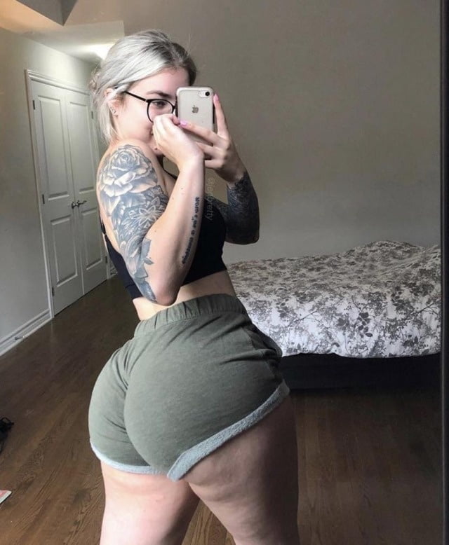 Pawg
 #105878295