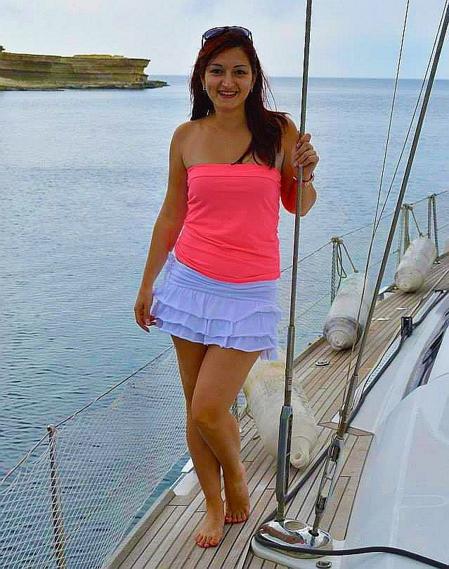 dressed women #103610082