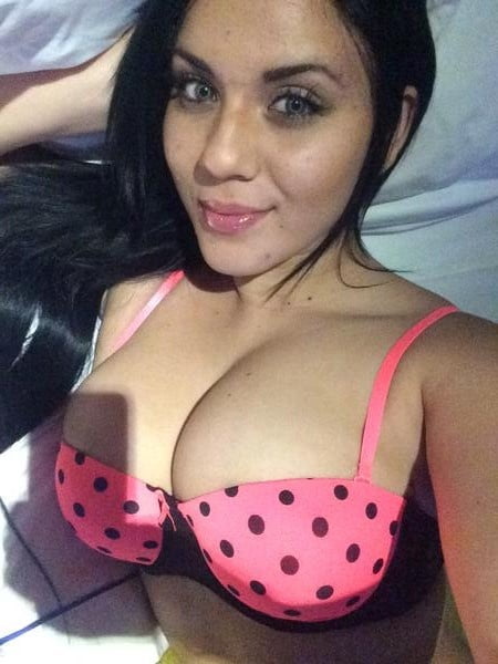 Latina heiße Milf
 #104235191