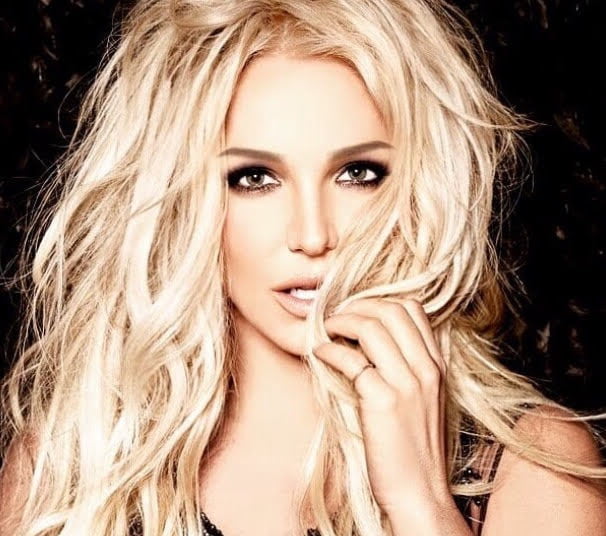 Britney spears
 #103267839