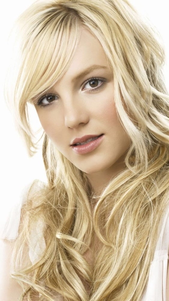 Britney spears
 #103267936