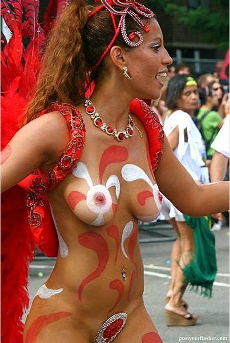 Rio Karneval Mädchen
 #92795393