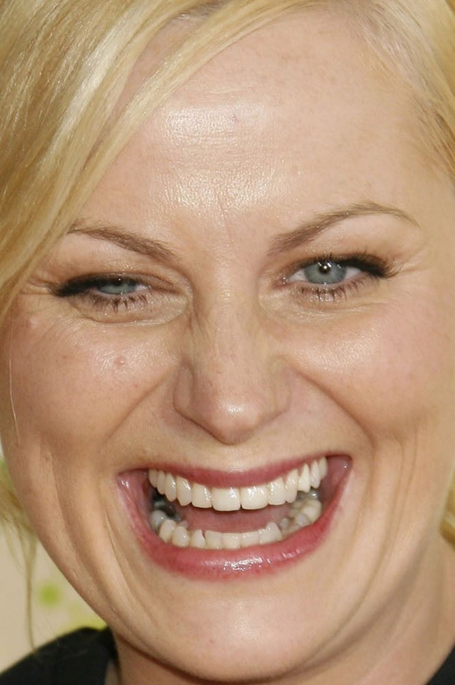 AMY POEHLER #92539110