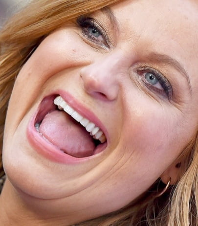 AMY POEHLER #92539128