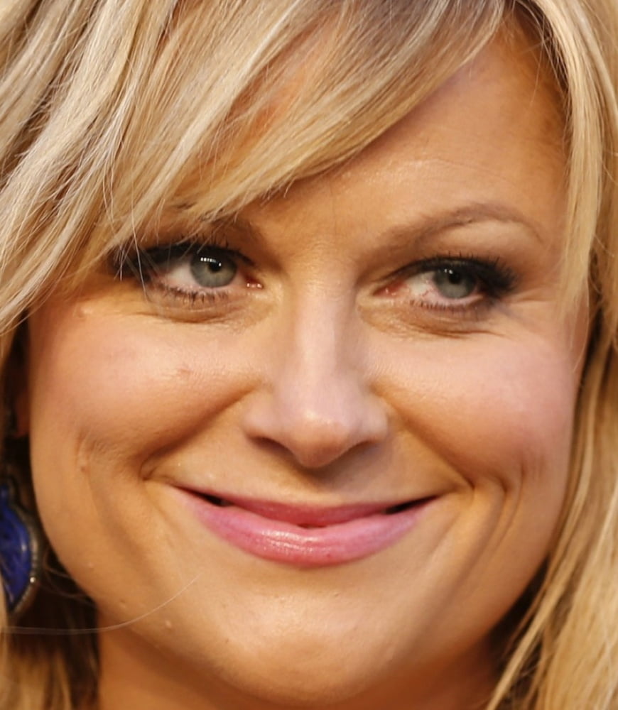 AMY POEHLER #92539143