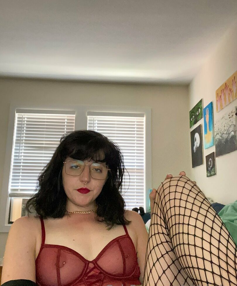 Old_lotion desnuda #108238577