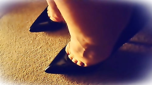 Barefeet ++ High Heels + + Nylons #107200997