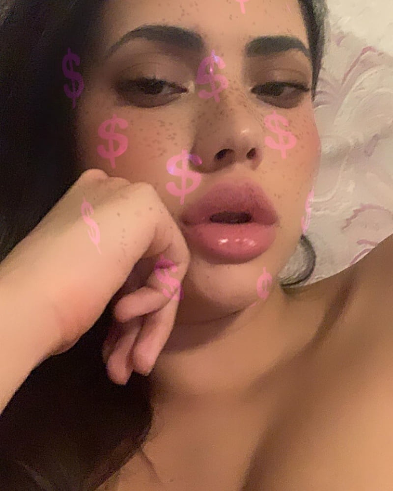 Sanna (tetona en bikini)
 #98032370