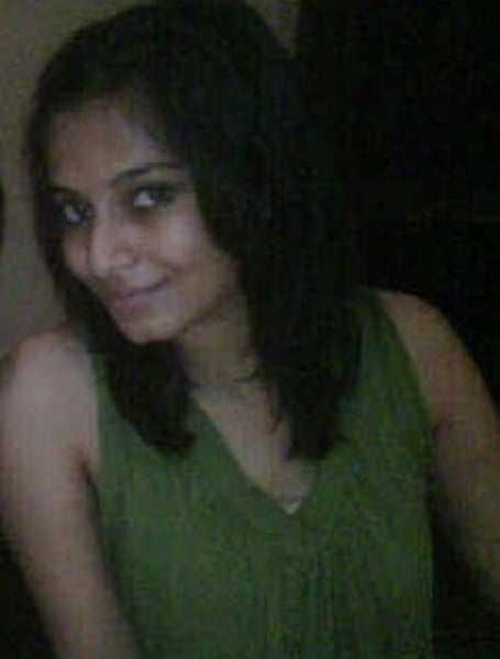 Desi Paki Girl Eman Selfies Leaked by BF #100646078
