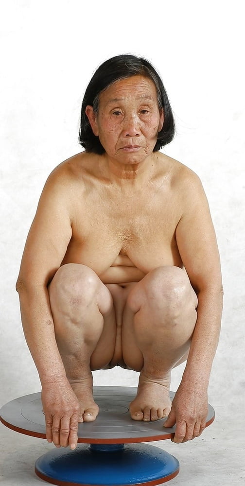 Granny,s &amp; Mature,s wide open squatting #102818607