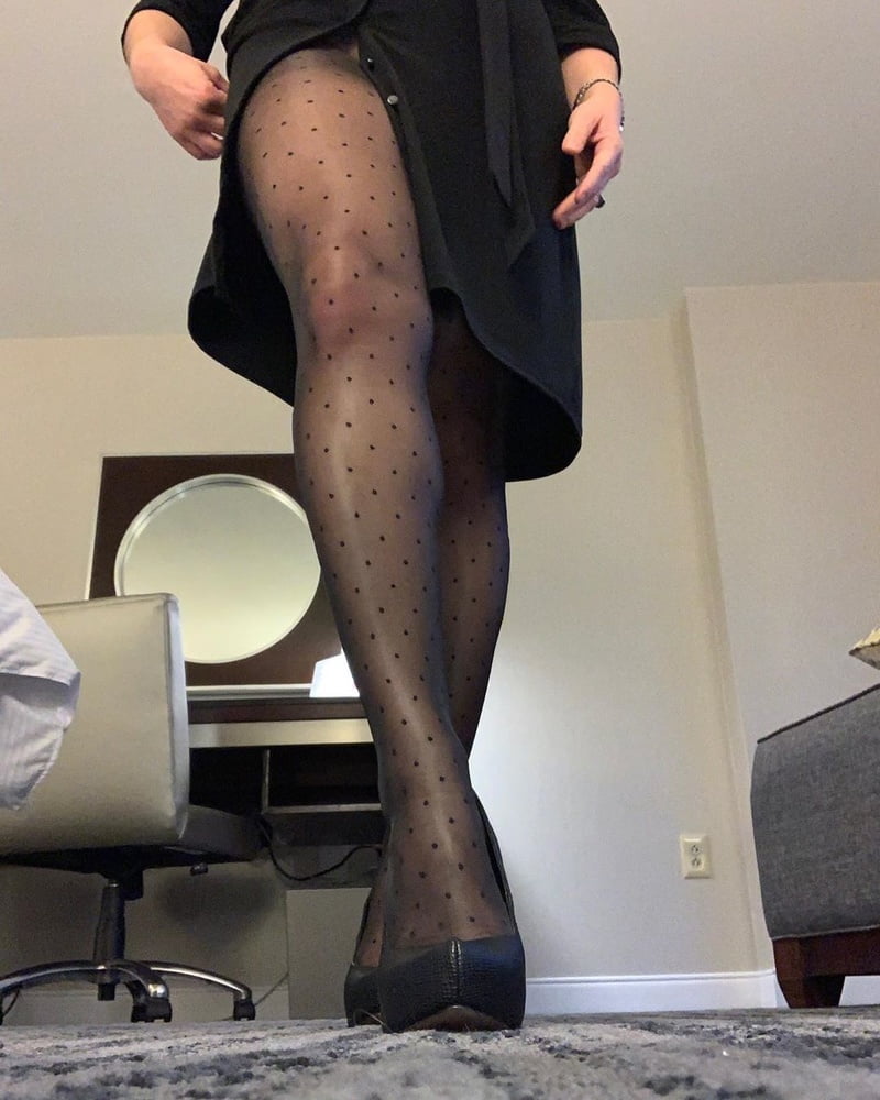 Mi sexy piernas calientes enfermera #95774322