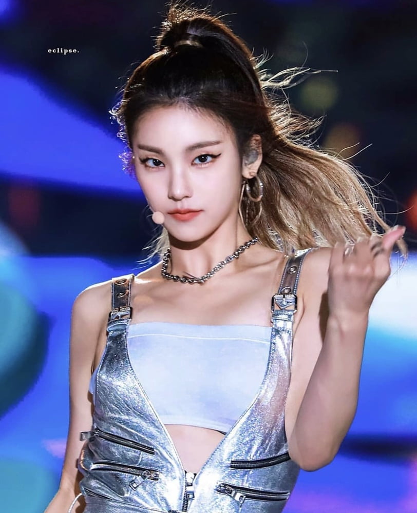 Hwang Yeji - ITZY #94015001