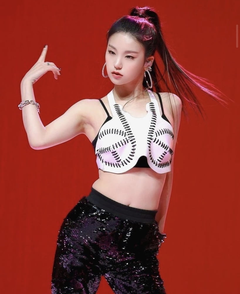 Hwang Yeji - ITZY #94015023