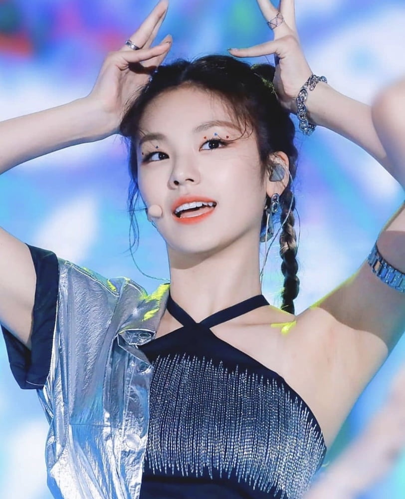 Hwang Yeji - ITZY #94015061