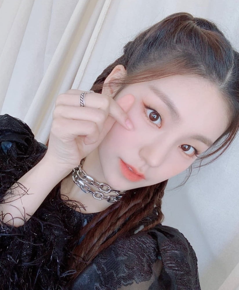 Hwang Yeji - ITZY #94015100