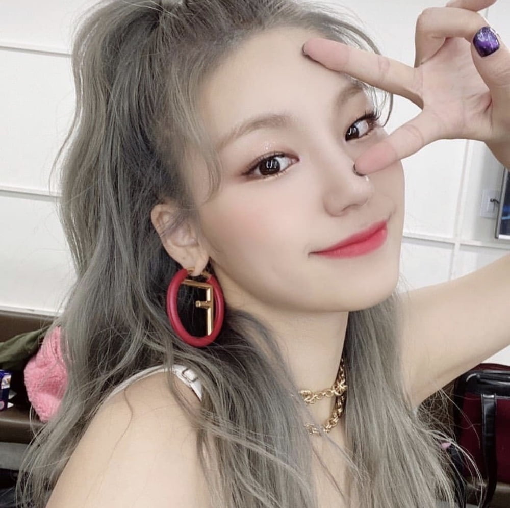 Hwang Yeji - ITZY #94015106