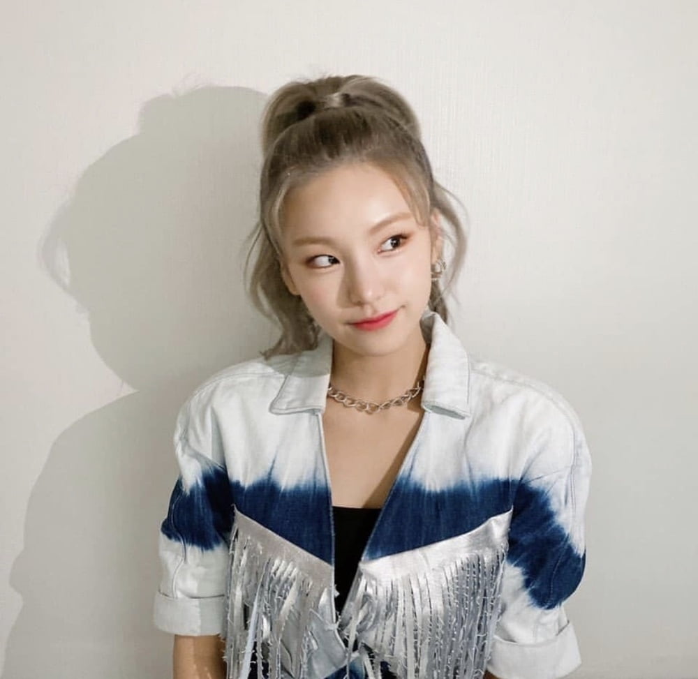 Hwang Yeji - ITZY #94015117