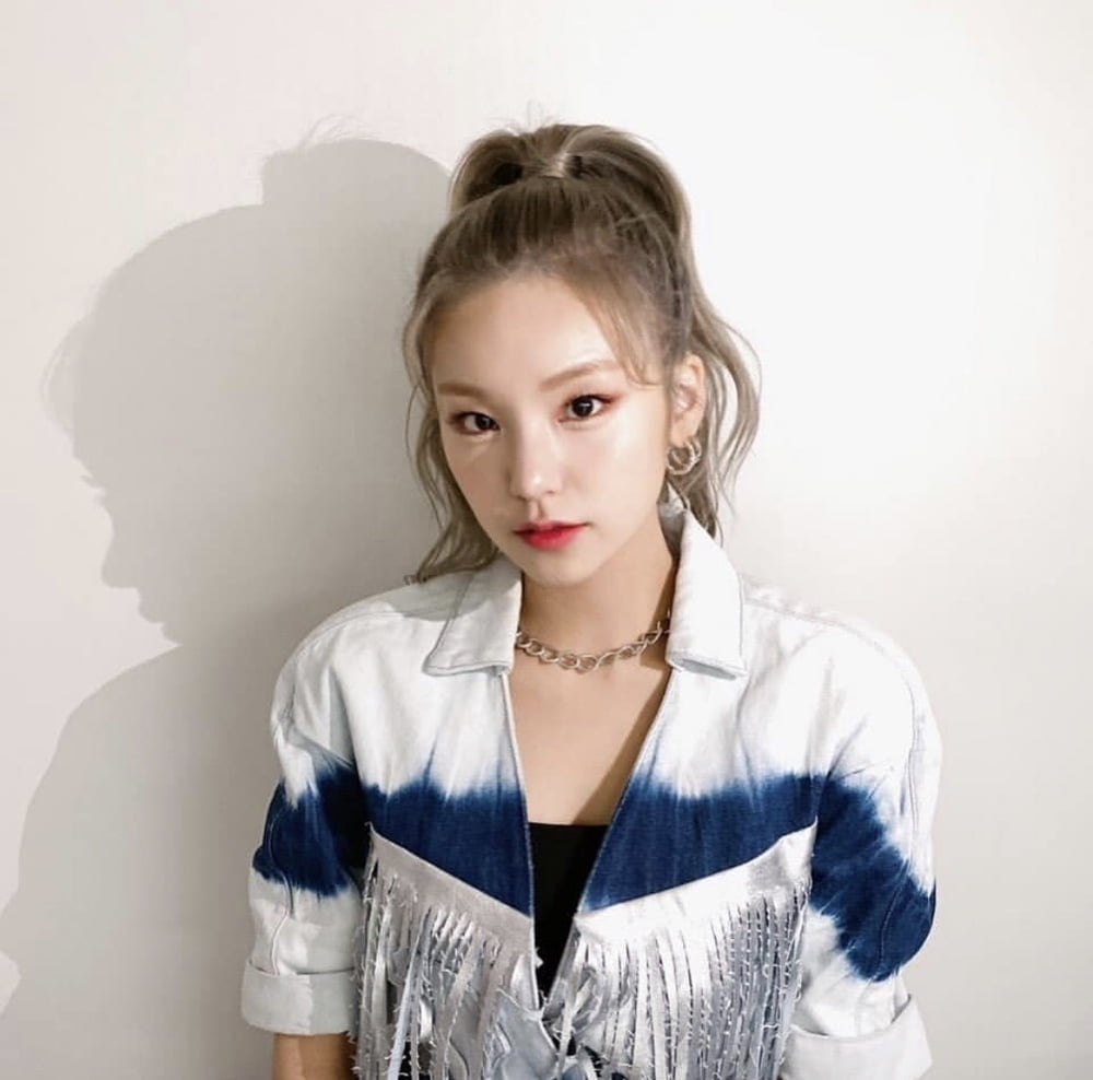 Hwang Yeji - ITZY #94015120