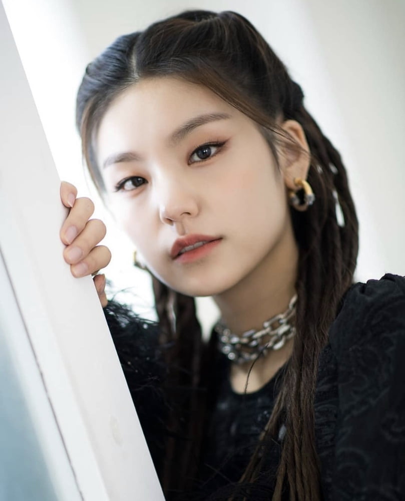 Hwang Yeji - ITZY #94015142