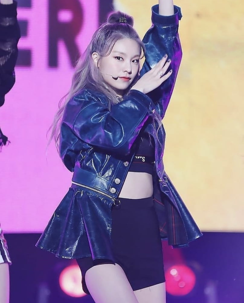 Hwang Yeji - ITZY #94015168