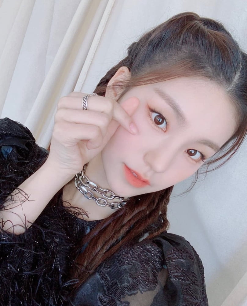 Hwang Yeji - ITZY #94015192
