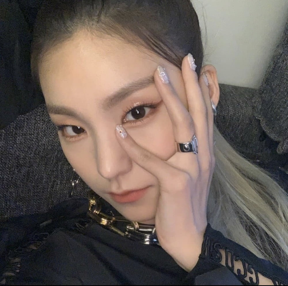 Hwang Yeji - ITZY #94015236