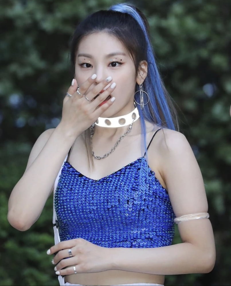 Hwang Yeji - ITZY #94015239