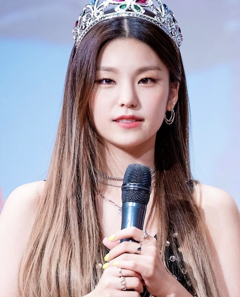 Hwang Yeji - ITZY #94015248