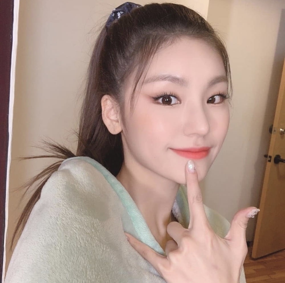 Hwang Yeji - ITZY #94015251