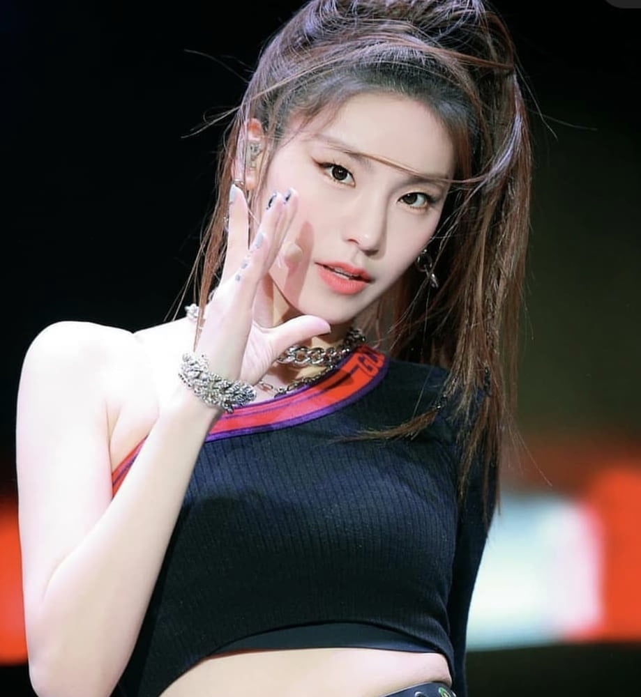 Hwang Yeji - ITZY #94015263
