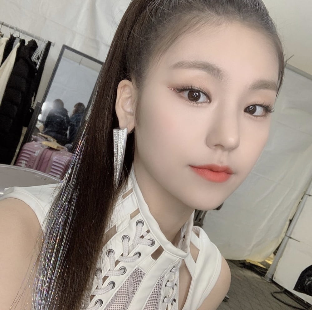 Hwang Yeji - ITZY #94015292