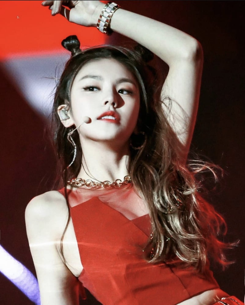 Hwang Yeji - ITZY #94015325