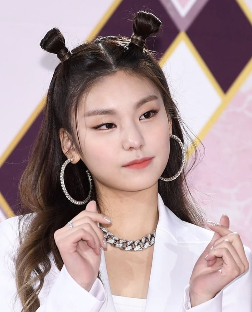 Hwang Yeji - ITZY #94015344