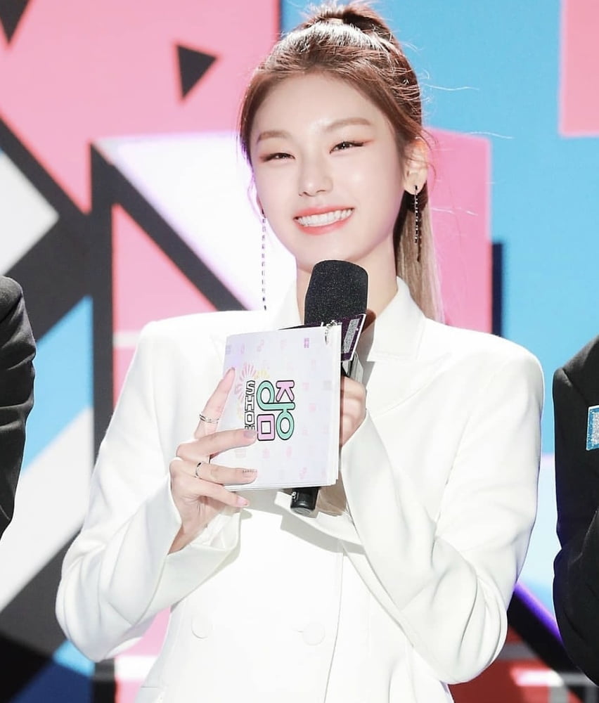 Hwang Yeji - ITZY #94015388