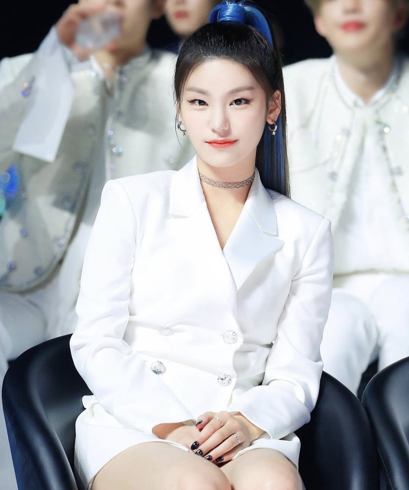 ファン・イェジ（Hwang yeji） - itzy
 #94015393